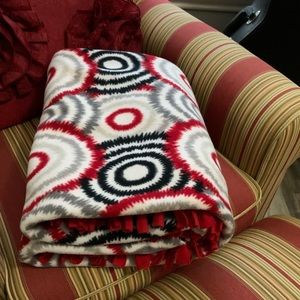 35 x 60 Beautiful hand tied blanket